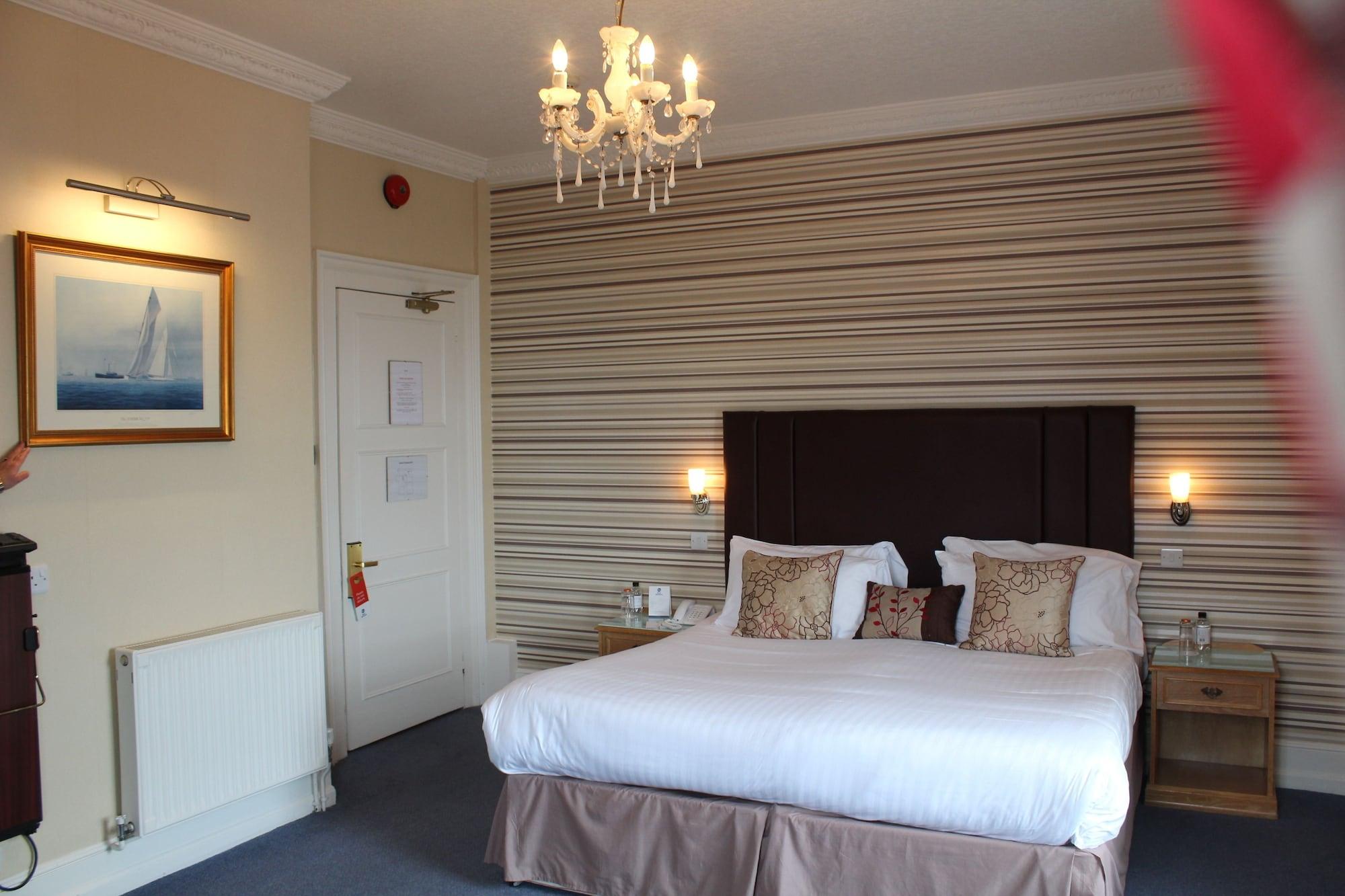 קאוז Best Western New Holmwood Hotel מראה חיצוני תמונה