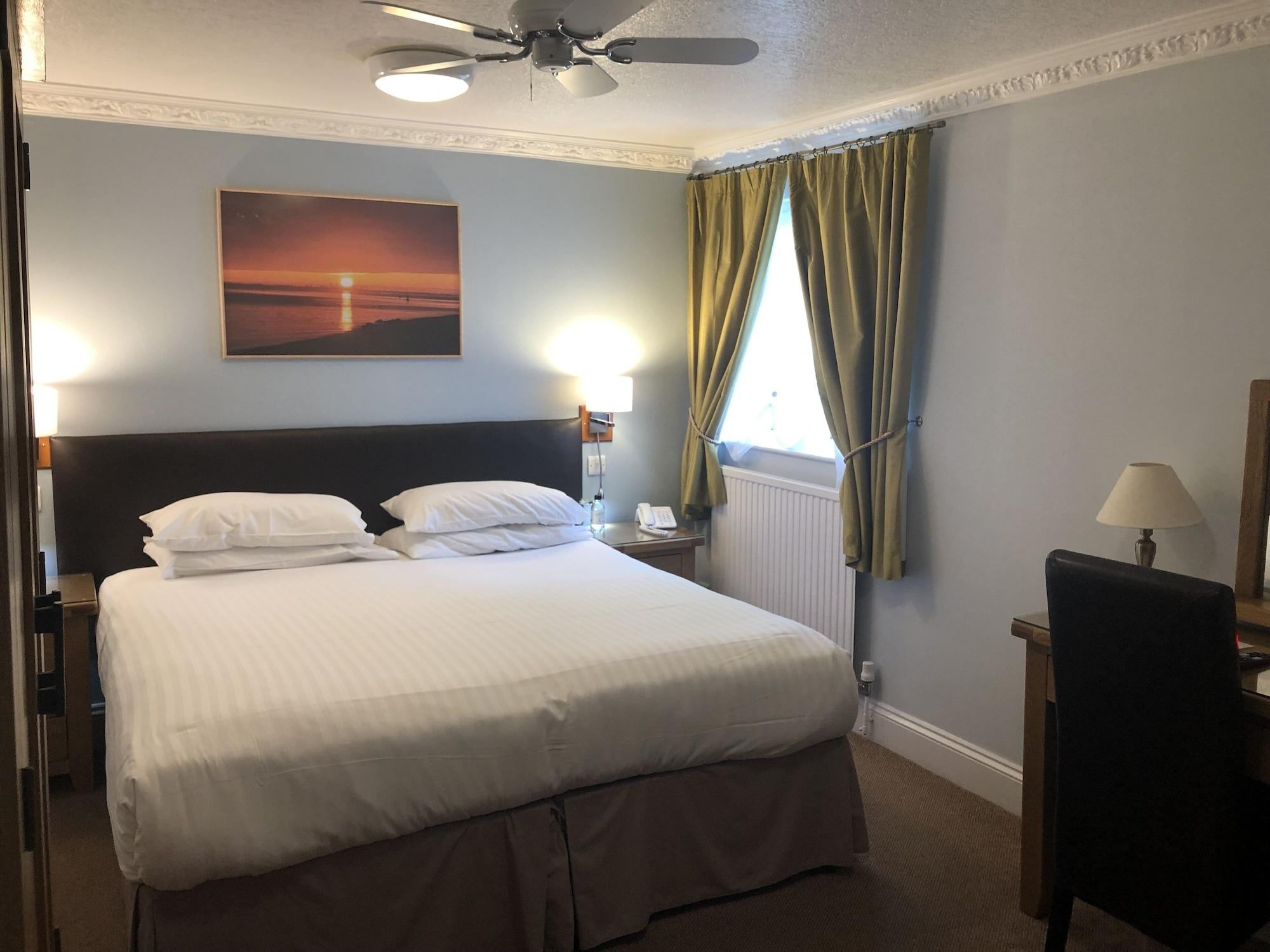 קאוז Best Western New Holmwood Hotel מראה חיצוני תמונה