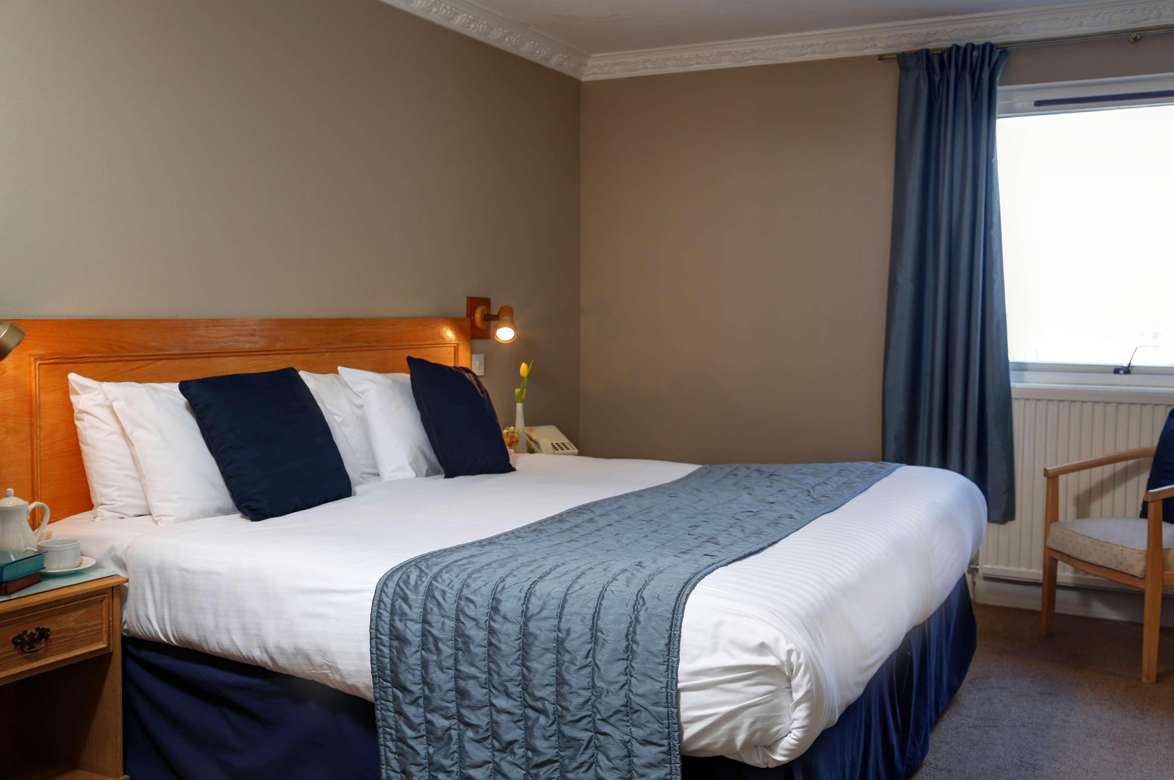 קאוז Best Western New Holmwood Hotel מראה חיצוני תמונה